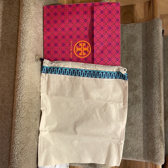 Tory Burch Purse Shoe Canvas Duster Drawstring Side LOGO Pull Bag Cinch … - Picture 3 of 3